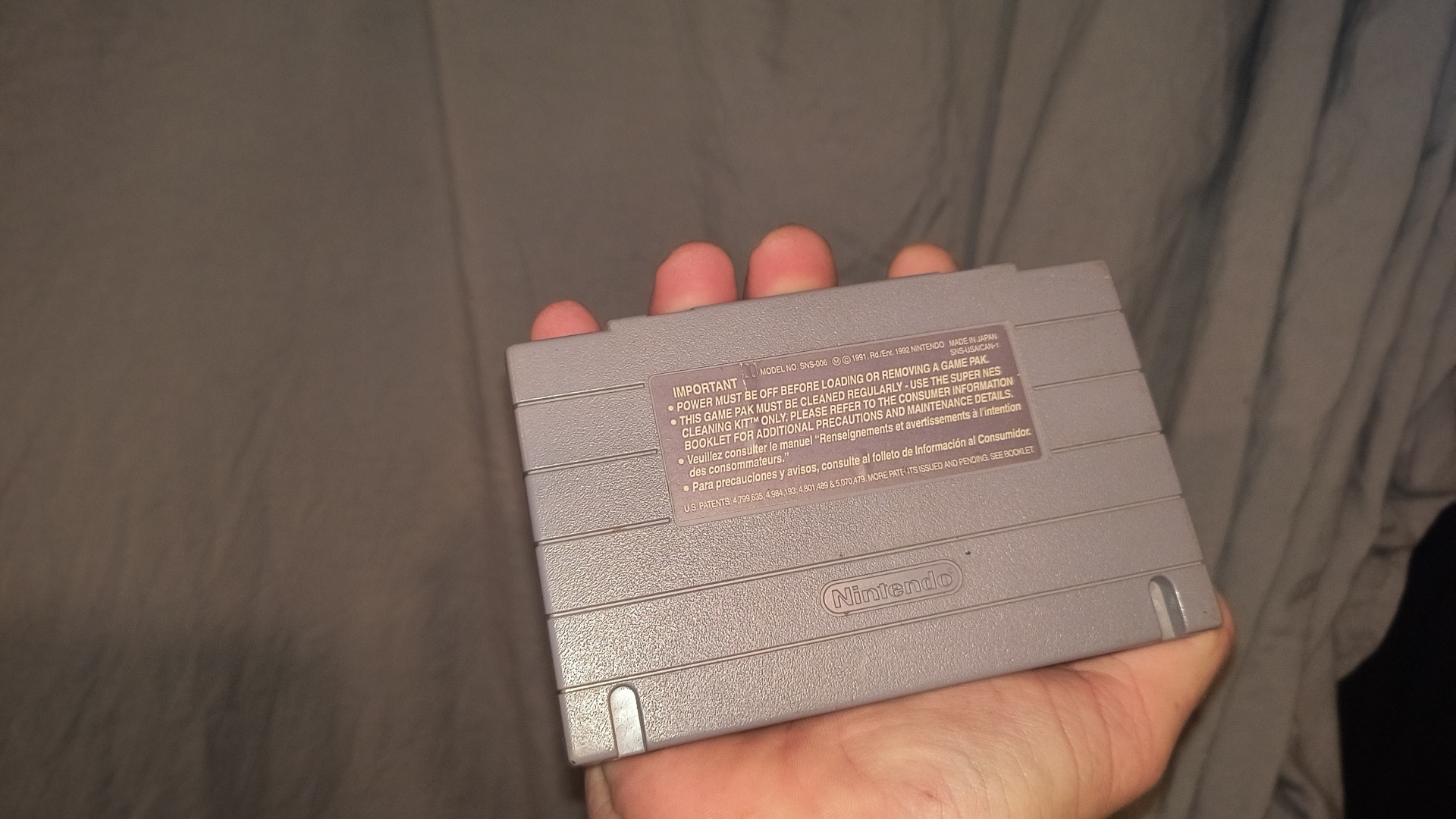 Donkey Kong Country for SNES backside